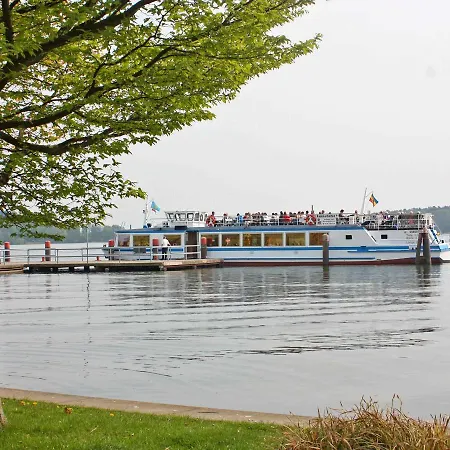 Apartment Ferienwohnung Waren 9251 Waren (Müritz)